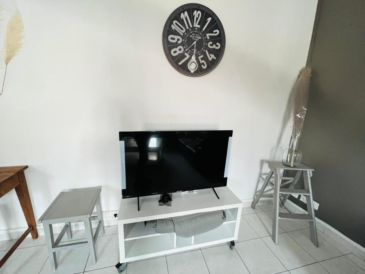 La Plume Wifi Parking Un-Sejour-A-Part Apartment Clouange Exterior photo