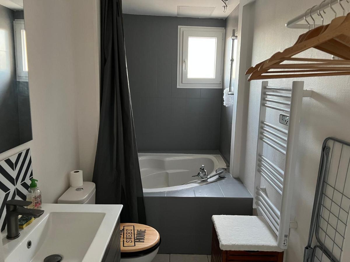 La Plume Wifi Parking Un-Sejour-A-Part Apartment Clouange Exterior photo