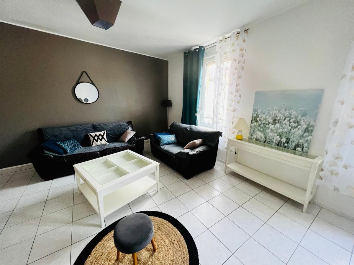 La Plume Wifi Parking Un-Sejour-A-Part Apartment Clouange Exterior photo